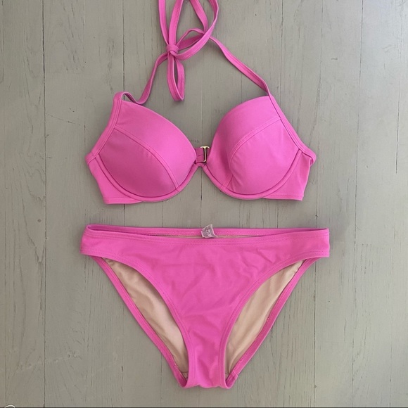 Victoria’s Secret Pink Underwire Bikini - Picture 1 of 9